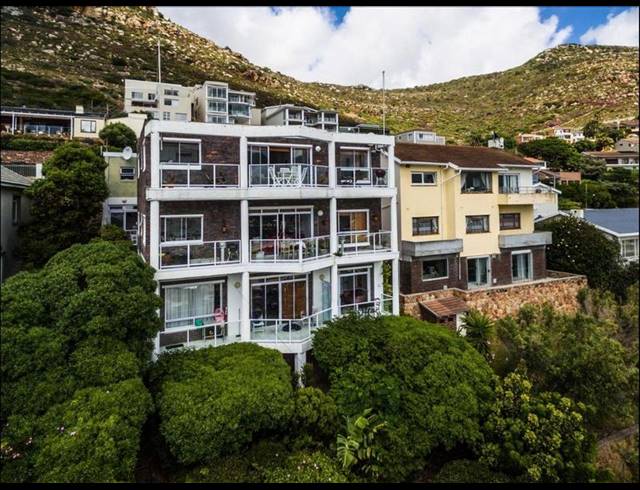 7 BEDROOM APARTMENT FOR SALE IN FISH HOEK